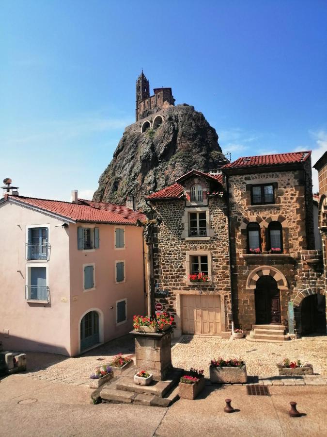 Willa Au Bon Endroit Aiguilhe Zewnętrze zdjęcie